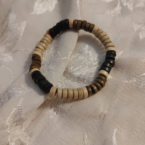 ⭐️3/$30 Vintage Hawaiian Coconut Wood Bead Necklace & Bracelet - Picture 3 of 6